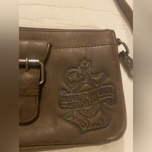 SOLD 
Harley Davidson Distressed Brown Leather Cross Body Purse